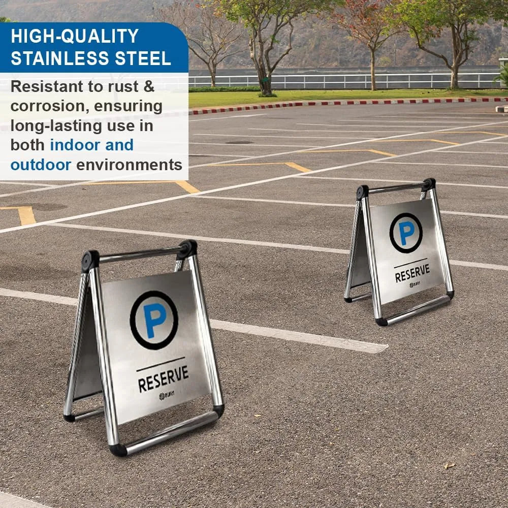parking sign in parking area